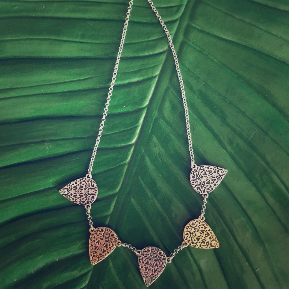 Reversible Lucky Brand Necklace Two-toned.